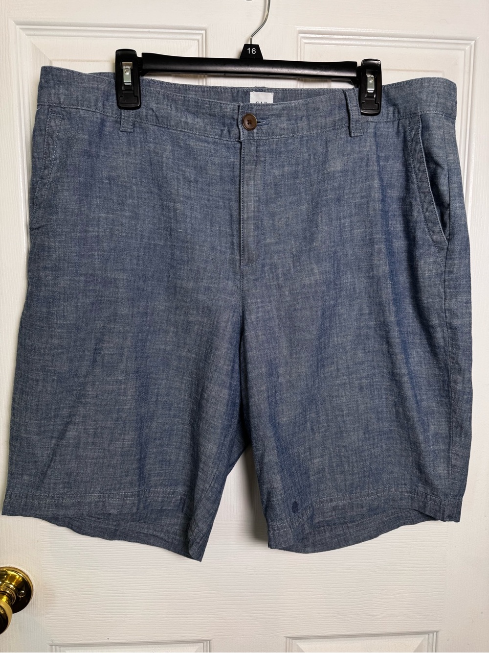 GAP 9” Bermuda Shorts Chambray Blue Size 16 Short Lightweight